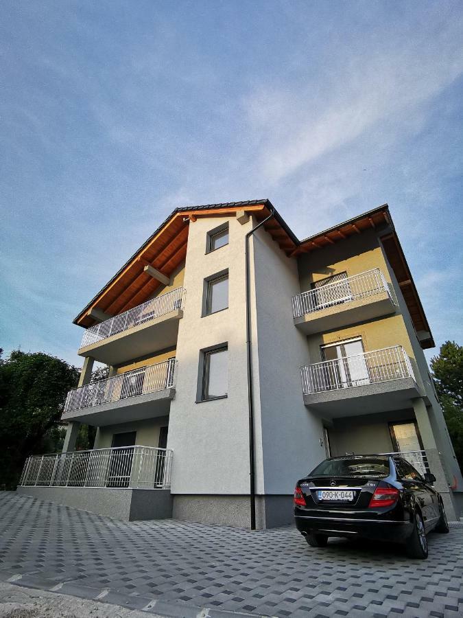 Apartmani Anamaria 亚伊采 外观 照片
