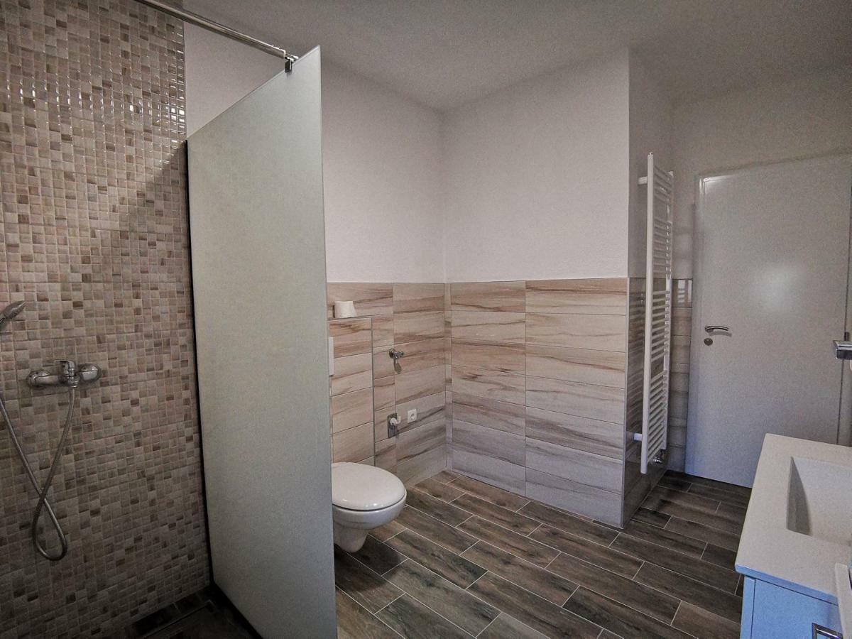 Apartmani Anamaria 亚伊采 外观 照片